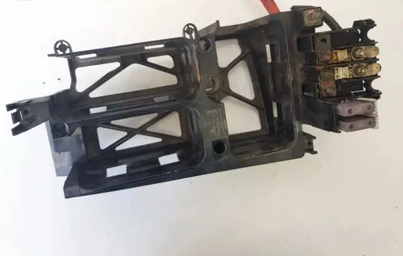 Opel Zafira B Fuse box set 138966 743380-10