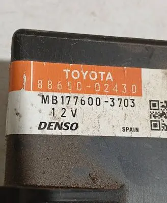 Toyota Auris 150 Air conditioning/heating control unit 8865002430 MB1776003703