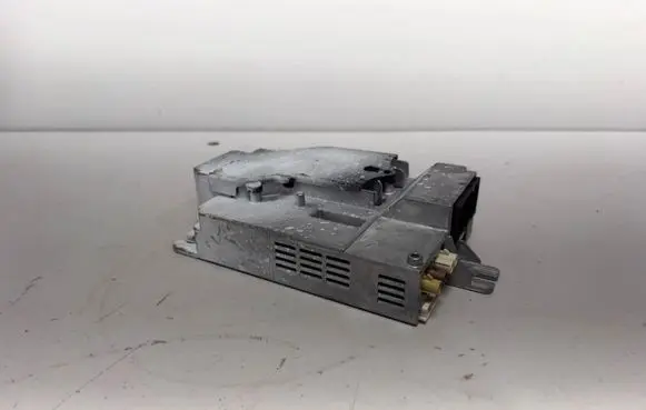 BMW i4 Sound amplifier 5B44D33 5A9BF91