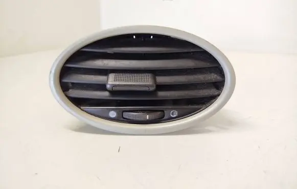 Ford Focus Dash center air vent grill 4M51A014L21B 4M51A014L21