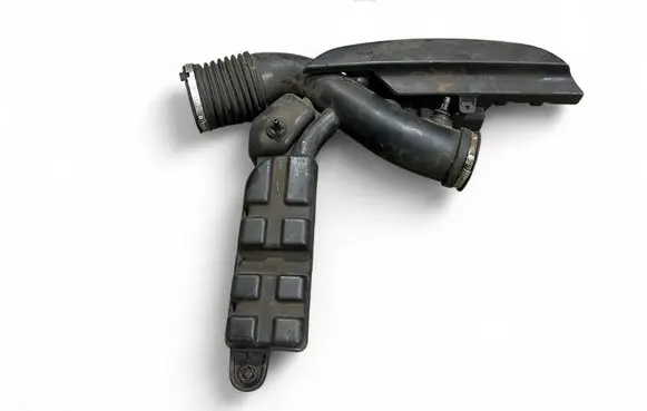 Jeep Grand Cherokee Intake resonator 68251622AD