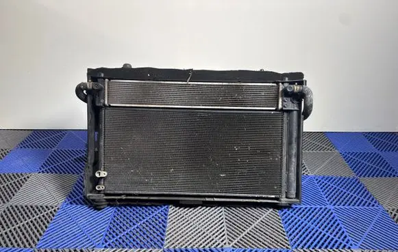 Lexus CT 200H Radiator set 