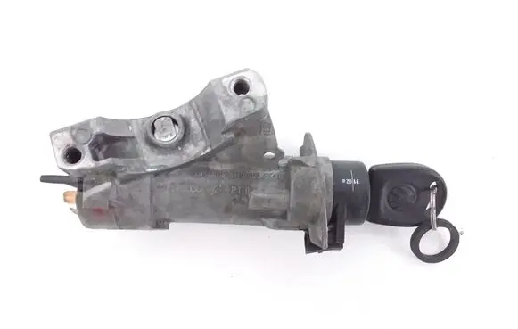 Volkswagen Polo Ignition lock 4B0905851C