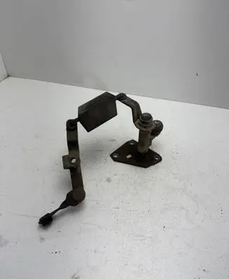 Volkswagen Golf IV Gear selector 1J0711183E