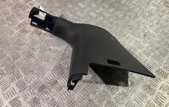 Audi A1 Foot area side trim 82B863484
