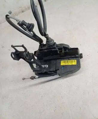 Hyundai Santa Fe Front door lock C60755ABGG
