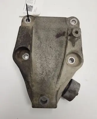 BMW 5 F10 F11 Engine mounting bracket 2211677762304 13992010