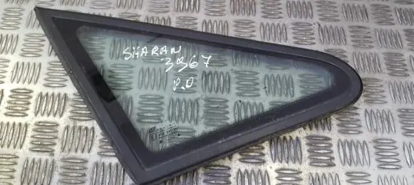 Volkswagen Sharan Front triangle window/glass 