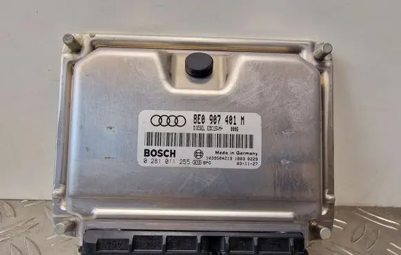 Audi A6 S6 C5 4B Engine control unit/module 8E0907401M