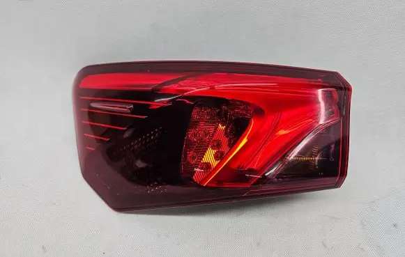 Toyota Avensis T270 Rear/tail lights 81560-05310