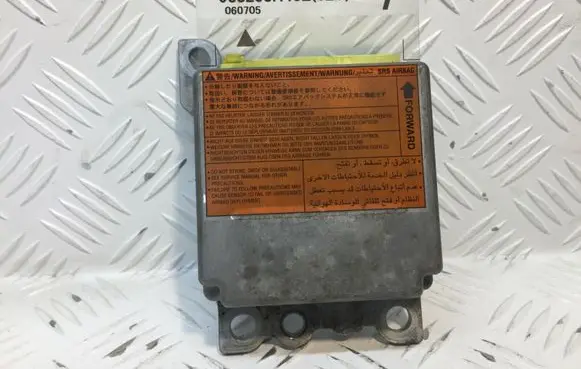 Nissan X-Trail T30 Airbag control unit/module 988208H40E