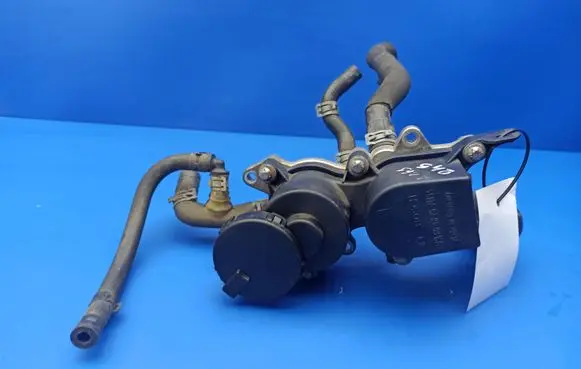Mercedes-Benz A W169 Oil breather separator A6400101062 0928400554