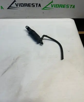 Volvo XC60 Windscreen/windshield washer pump 1020369 140105A