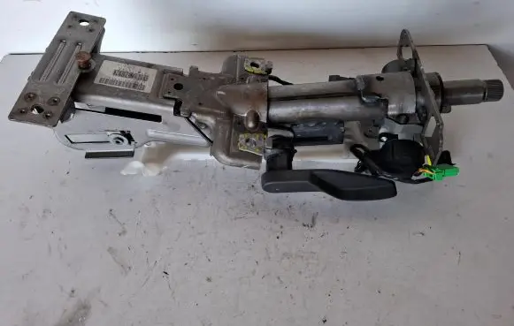 Volvo V70 Steering wheel axle P31201721 T130710641 73760