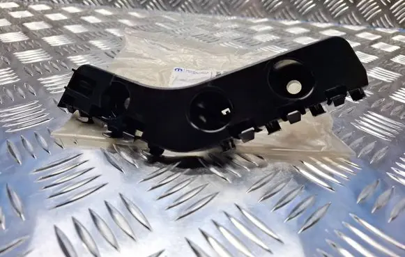 Jeep Grand Cherokee Front bumper mounting bracket 68144219AF