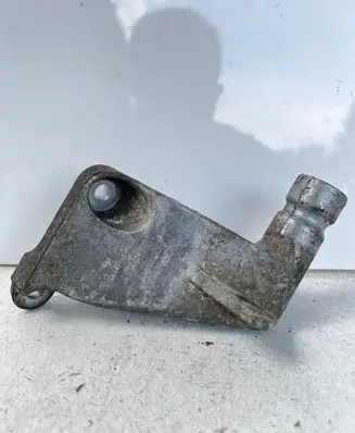 Audi A6 S6 C4 4A Engine mounting bracket 4A0199343 810780