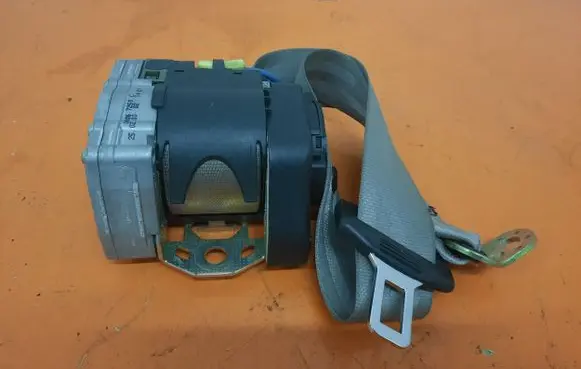 Volkswagen Crafter Front seatbelt 00067250C