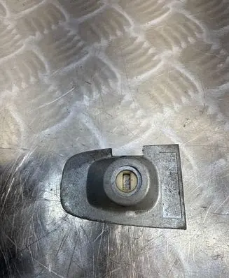 Volvo V60 Front door lock (next to the handle) 31276333