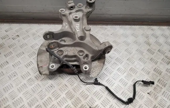 Chrysler Pacifica Rear wheel hub 017AB