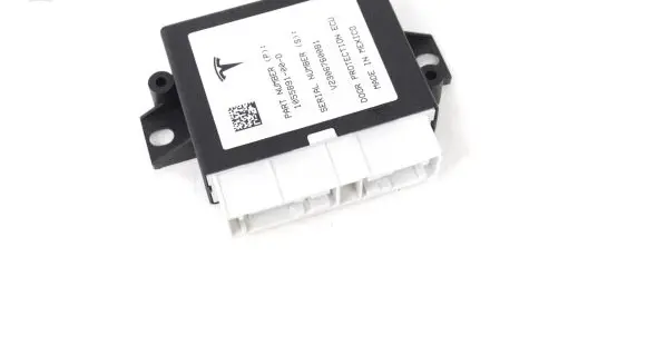 Tesla Model X Door control unit/module 105589100D
