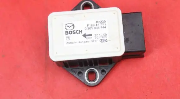 Mazda CX-7 Engine control unit/module ECU F189437Y1