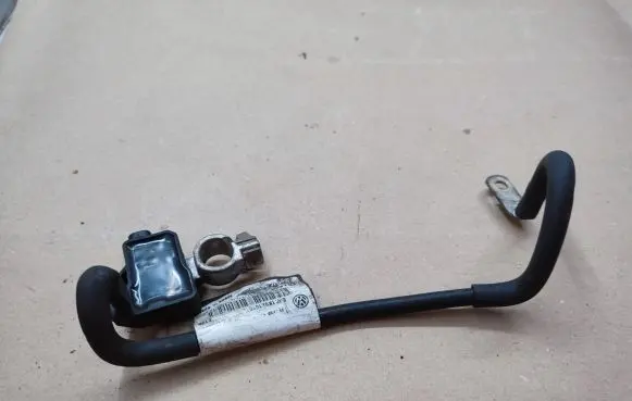 Volkswagen Tiguan Negative earth cable (battery) 519416135