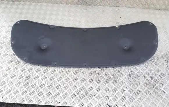 Engine bonnet/hood sound/heat insulation