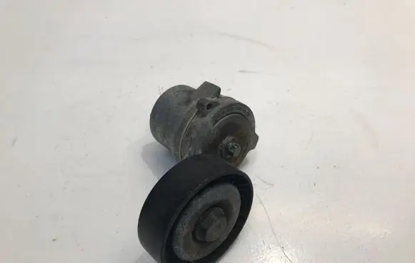 Mercedes-Benz B W247 Generator/alternator belt tensioner A6542002600