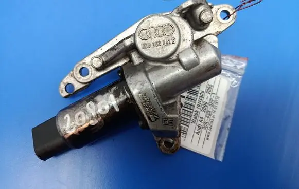Audi A4 S4 B6 8E 8H Camshaft 06B103741D