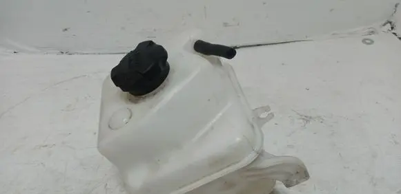 KIA Sportage Coolant expansion tank/reservoir 254302S050