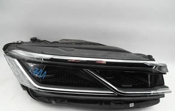 Volkswagen Touareg III Headlight/headlamp 761941114 11EX01314316