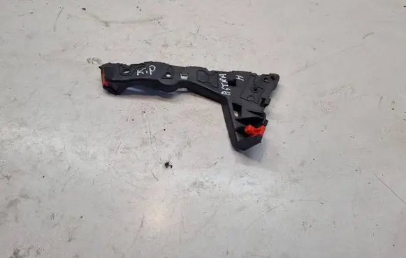 Opel Astra H Front bumper mounting bracket 24460283 331883181
