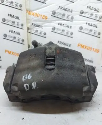 Volkswagen PASSAT B6 Front brake caliper