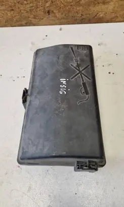 Opel Insignia A Fuse box cover 13222784 187778A