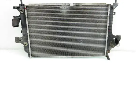 Opel Zafira B Coolant radiator