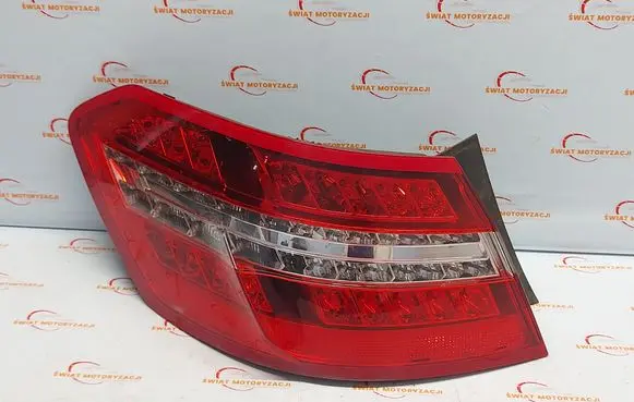 Mercedes-Benz E W212 Rear/tail lights A2129060558