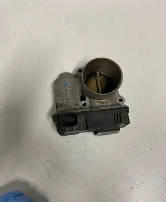 Nissan Primera Throttle valve SERA57601 03Y08