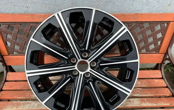 Audi Q4 Sportback e-tron R20 alloy rim 