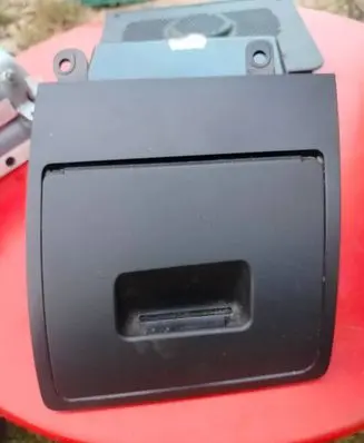 BMW 5 E60 E61 Glove box 7156225 14121810 141218