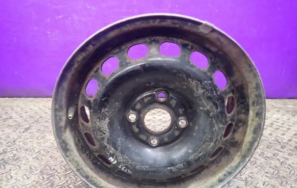 Audi 80 90 S2 B4 R15 steel rim 8A0601025G