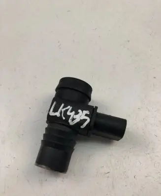 Volkswagen Tiguan Oil temperature sensor 5N0906391