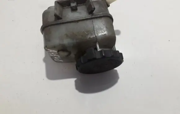 Toyota Avensis T220 Power steering fluid tank/reservoir