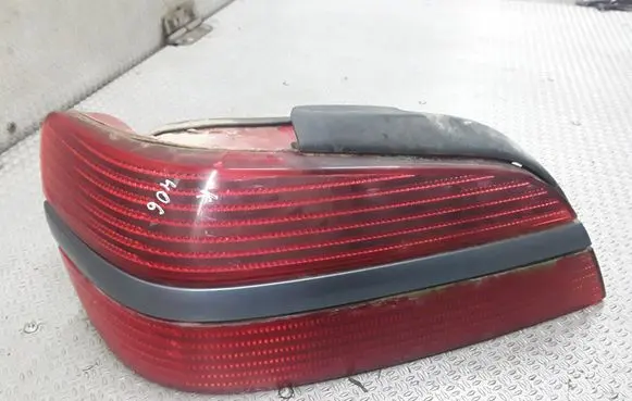 Peugeot 406 Rear/tail lights 9630364877