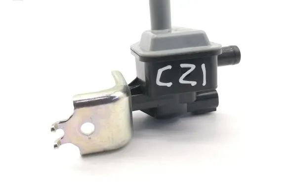 Toyota Yaris XP210 Turbo solenoid valve 90910TC005