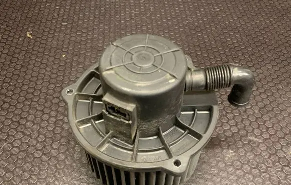 Hyundai Terracan Heater fan/blower F00S330020