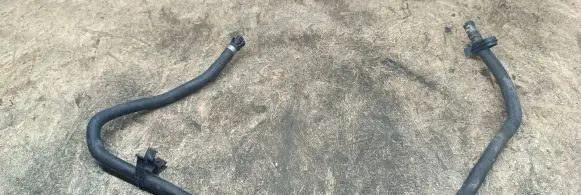 Coolant pipe/hose