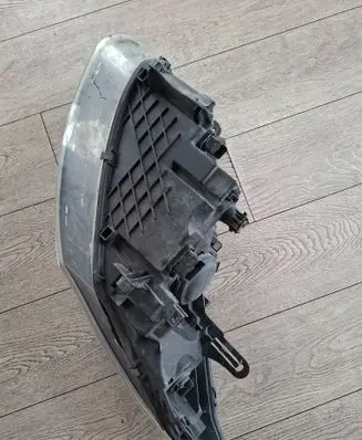 Renault Megane III Headlight/headlamp 260605817R 030128820100