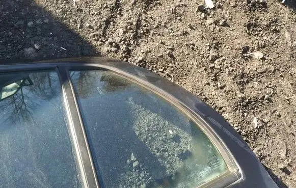 Toyota Yaris Rear vent window glass as2