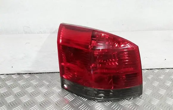 Opel Signum Rear/tail lights 13191349