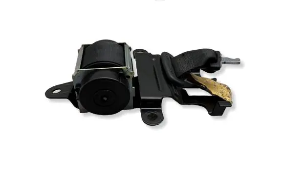 Toyota Verso Middle seatbelt (rear) 733500F020B0 615901400A 610309000B